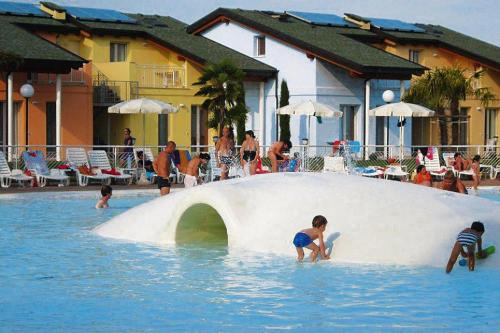 Holiday resort Club Village & Hotel Spiaggia Romea Lido delle Nazioni - IER01260-CYA