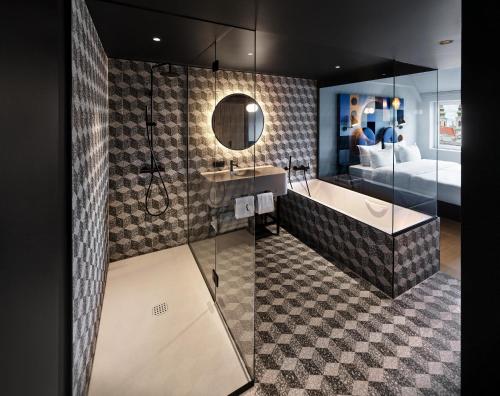 Suite image 5
