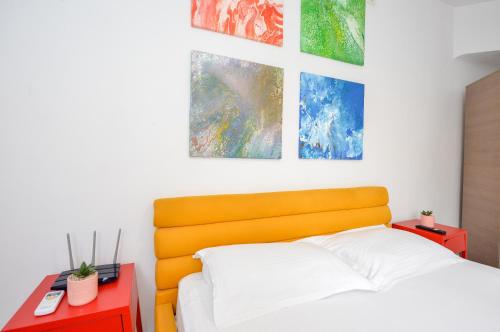 Unirii Square Old Town Apartment - image 7