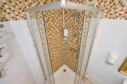 Unirii Square Old Town Apartment - image 12
