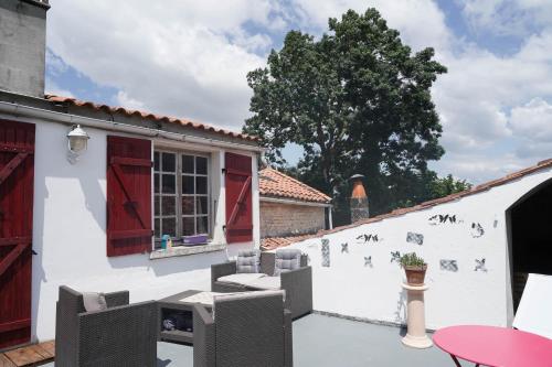 Maison de charme, d'artiste, décoration brocante (Maison de charme, d'artiste, decoration brocante) in Aigrefeuille-d'Aunis