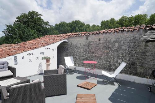 Maison de charme, d'artiste, décoration brocante (Maison de charme, d'artiste, decoration brocante) in Aigrefeuille-d'Aunis