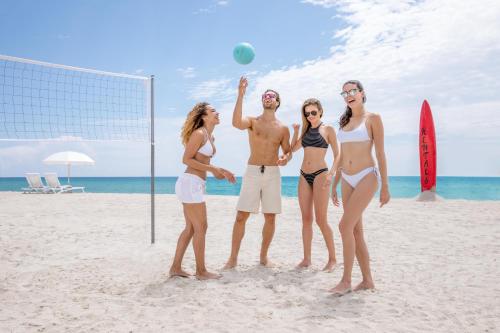 Trump International Beach Resort - image 14