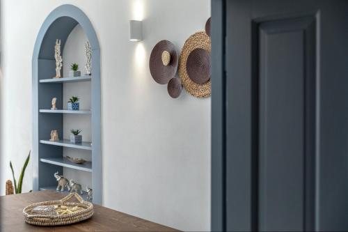 Two bedroom House with Caldera View  image 6