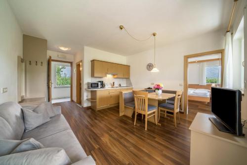 Two-Bedroom Superior Apartment