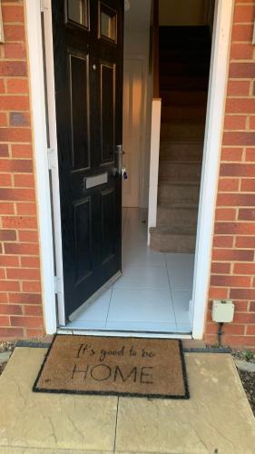 Bejárat, Stanton Cross 5 persons 3 Bed Home in Isebrook