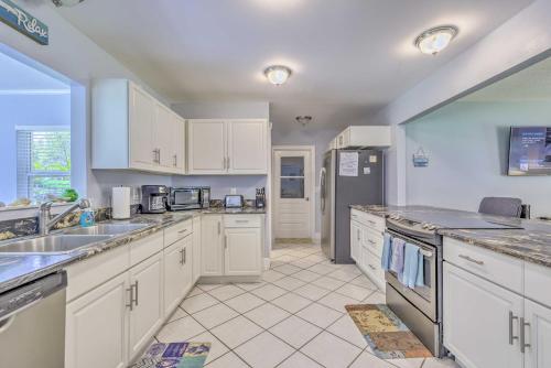 Waterfront Home with Kayaks Boat Fish and Hike! - image 6