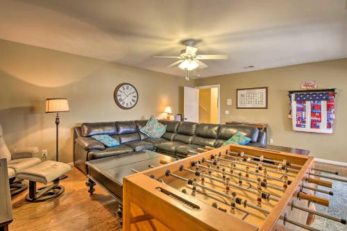 Luxe Lakefront Apartment with Shared Pool and Dock! in Hollywood Point, USA