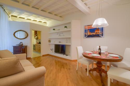 Angelo's Sweet Home Santa Croce