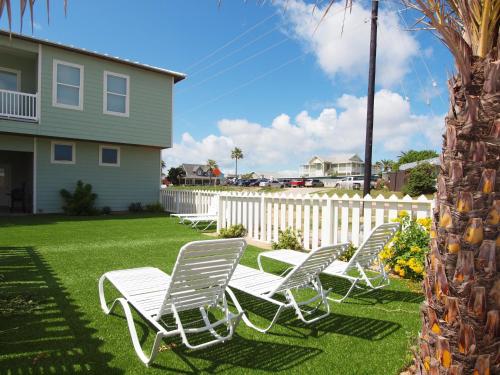 Port Aransas Escapes - Beach Club Clubhouse 4 - image 5