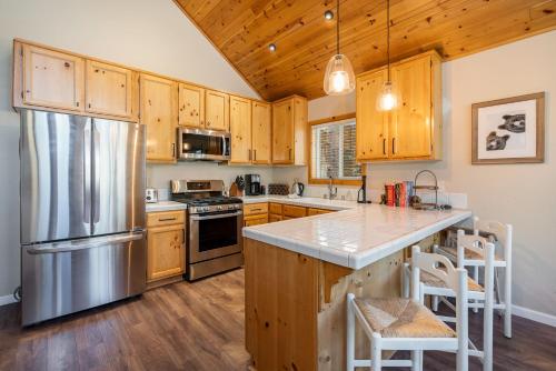 Sierra Haven by Tahoe Mountain Properties - image 7