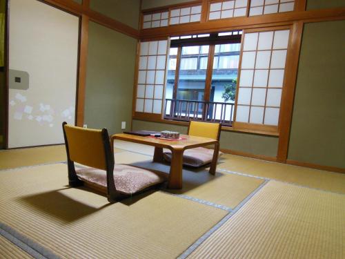 Oyado Hayakawa