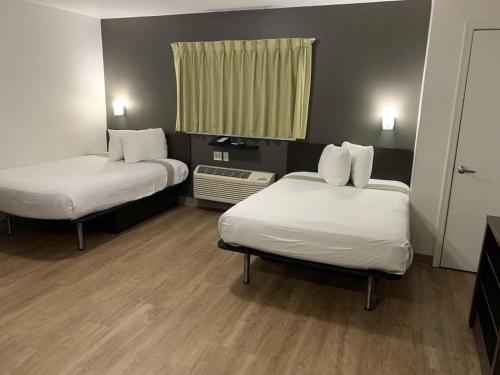 Quadruple Room - Non-Smoking