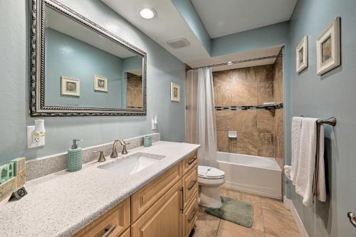 Waterfront Marco Island House with Private Pool and Dock - image 14