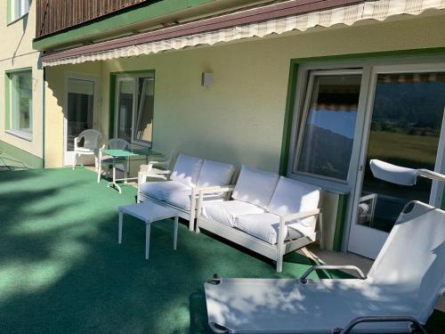 One-Bedroom Apartment with Terrace