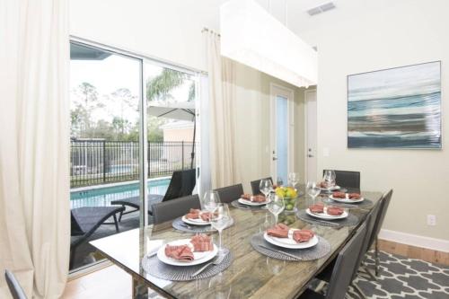 5 Bed Reunion Resort villa - image 2