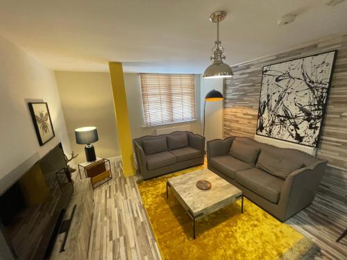 . Central Apartment - Moderna