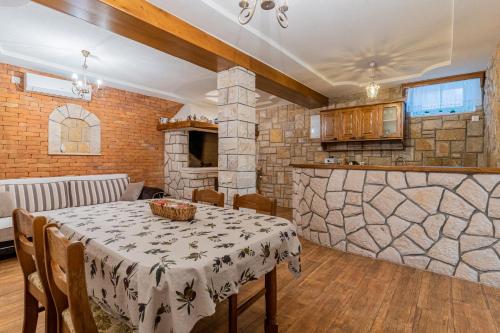 Apartment Jurasić in Orlec