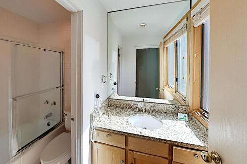 Exceptional Vacation Home in Snowmass Village townhouse - image 12