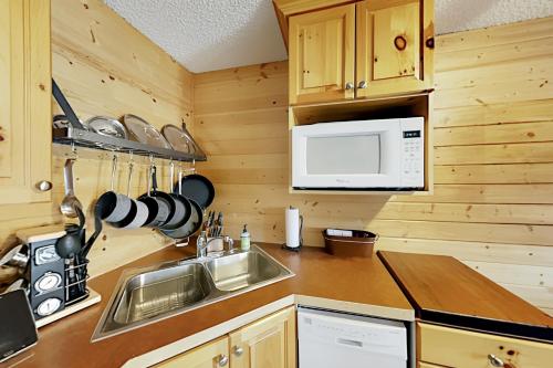 2 Units at The Inn at Silver Creek Pool & Hot Tub condo - image 4