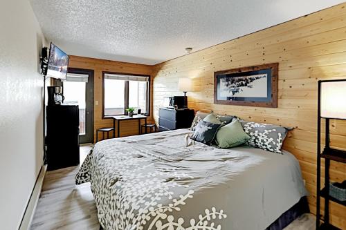 2 Units at The Inn at Silver Creek Pool & Hot Tub condo - image 12