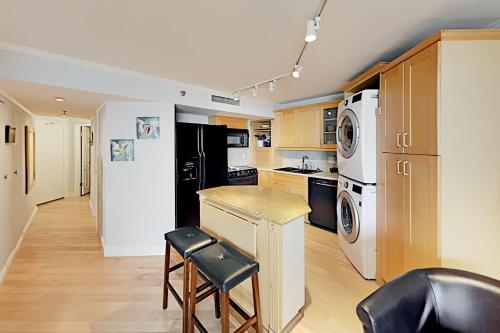 Exceptional Vacation Home in Myrtle Beach condo - image 4