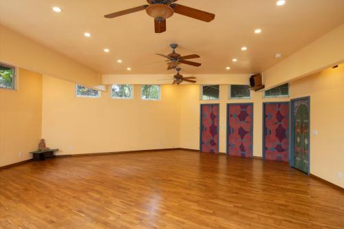 Mandala at Ramashala - Yoga Studios Walk to Beach villa - image 7