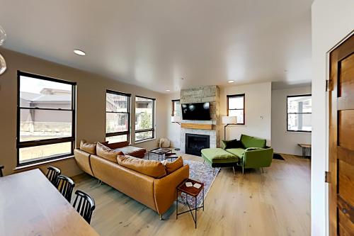 New-Build at Blue River Flats - Mountain Views townhouse - main image