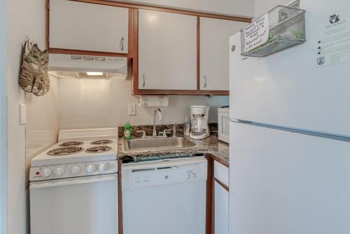 Royal Gulf Beach & Racquet Club 5802 condo - main image
