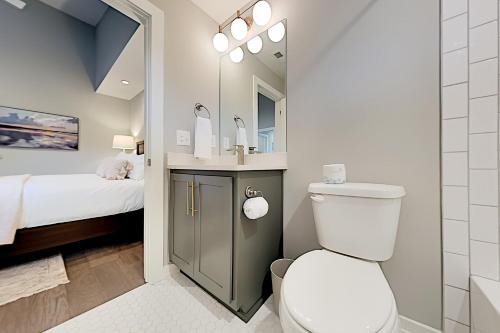 Exceptional Vacation Home in Nashville townhouse - image 12