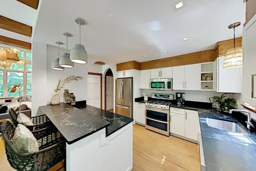 Secluded Estate - Private Koi Pond & Home Office home - image 7