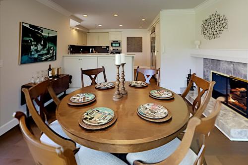 Exceptional Vacation Home in NAPA home - image 9