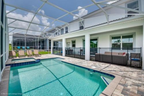 Bring The Whole Family Gate 9 Bedroom 5 Bath villa - image 3