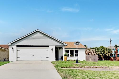 Key Allegro Home - Private Hot Tub & Pergola home - image 8