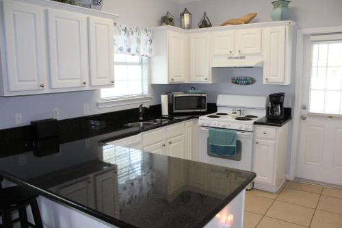 Exceptional Vacation Home in Orange Beach Duplex - main image