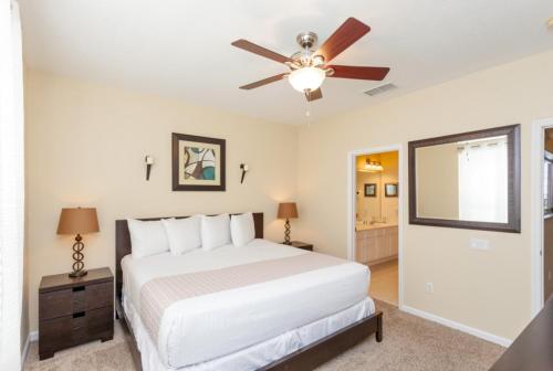 Modern Vista Cay Town Home - CDC COMPLIANT home - image 5