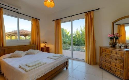 Peyia Villas Cyprus, Peyia (foto 2)