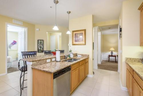 Premium Lake View Condo Next To Clubhouse condo - image 9