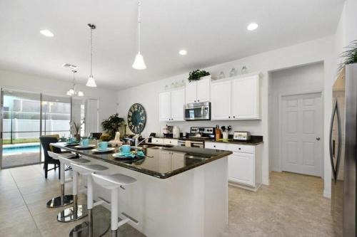 5 Bed Private Pool Home 10 Min From Disney condo - image 3