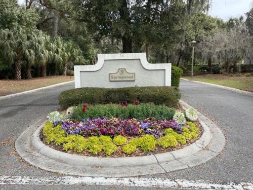 Escape to Hilton Head! Two Bedroom Villa Just A Short Walk To Beach! villa