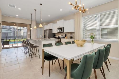 Best Resort Near Disney Private Pool & Spa Home! villa in Davenport, USA