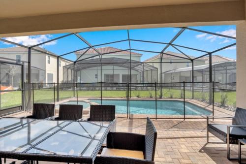 Best Resort Near Disney Private Pool & Spa Home! villa in Davenport, USA