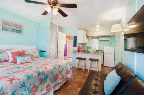 Tropic Terrace #23 - Beachfront Rental condo - main image