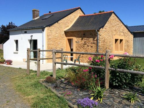 Gîte Vallons-de-L'Erdre, 3 pièces, 5 personnes - FR-1-306-869 cottage Vallons-de-L'Erdre