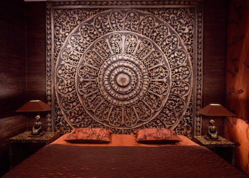 Savoy Hotel - image 14
