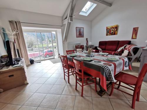 Gîte Lavoûte-sur-Loire, 4 pièces, 5 personnes - FR-1-582-238