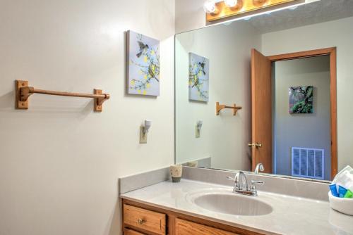 Hillside Lookout home - image 3
