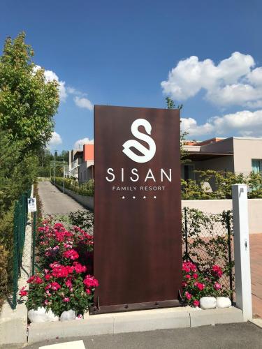 Sisan Family Resort