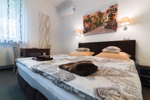 Astra Apartments Astra Apartments