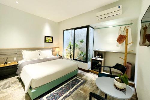 Côn Đảo House, Con Dao
